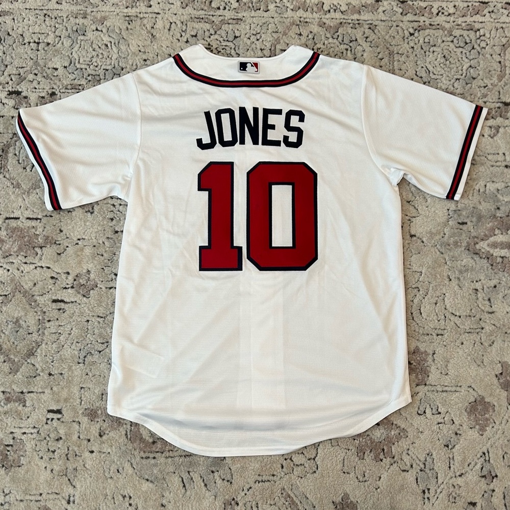 Nike Authentic Atlanta Braves Chipper Jones #10 White Jersey MLB Men’s Size: M - Picture 1 of 7